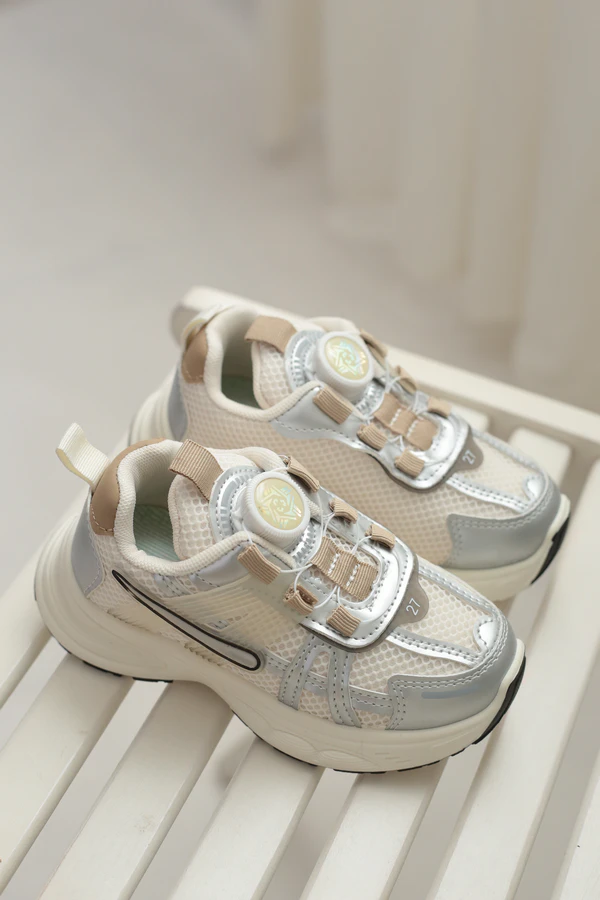 کتونی اسپرت بچگانه نایکی وی تو کی Nike V2K وارداتی | کد A8040 (سایز 27 تا 30) — تصویر ۵