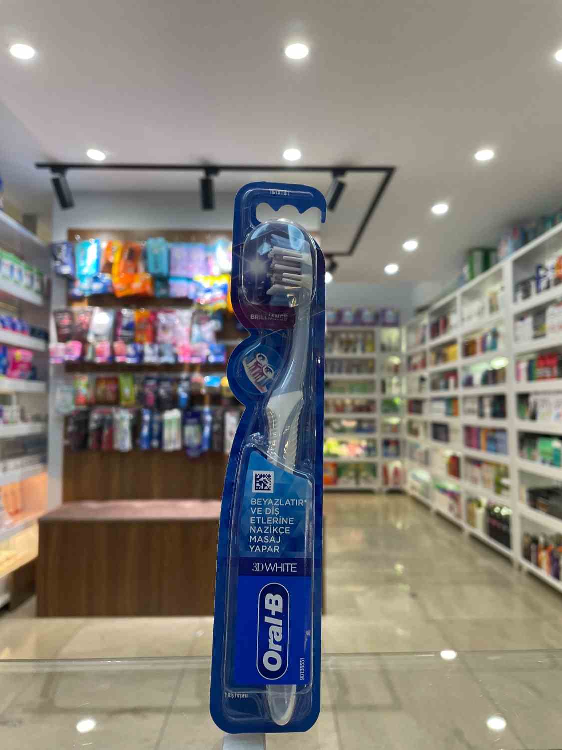 سری یدک مسواک برقی اورال-بی مدل 3D White بسته 4 عددی — تصویر ۵