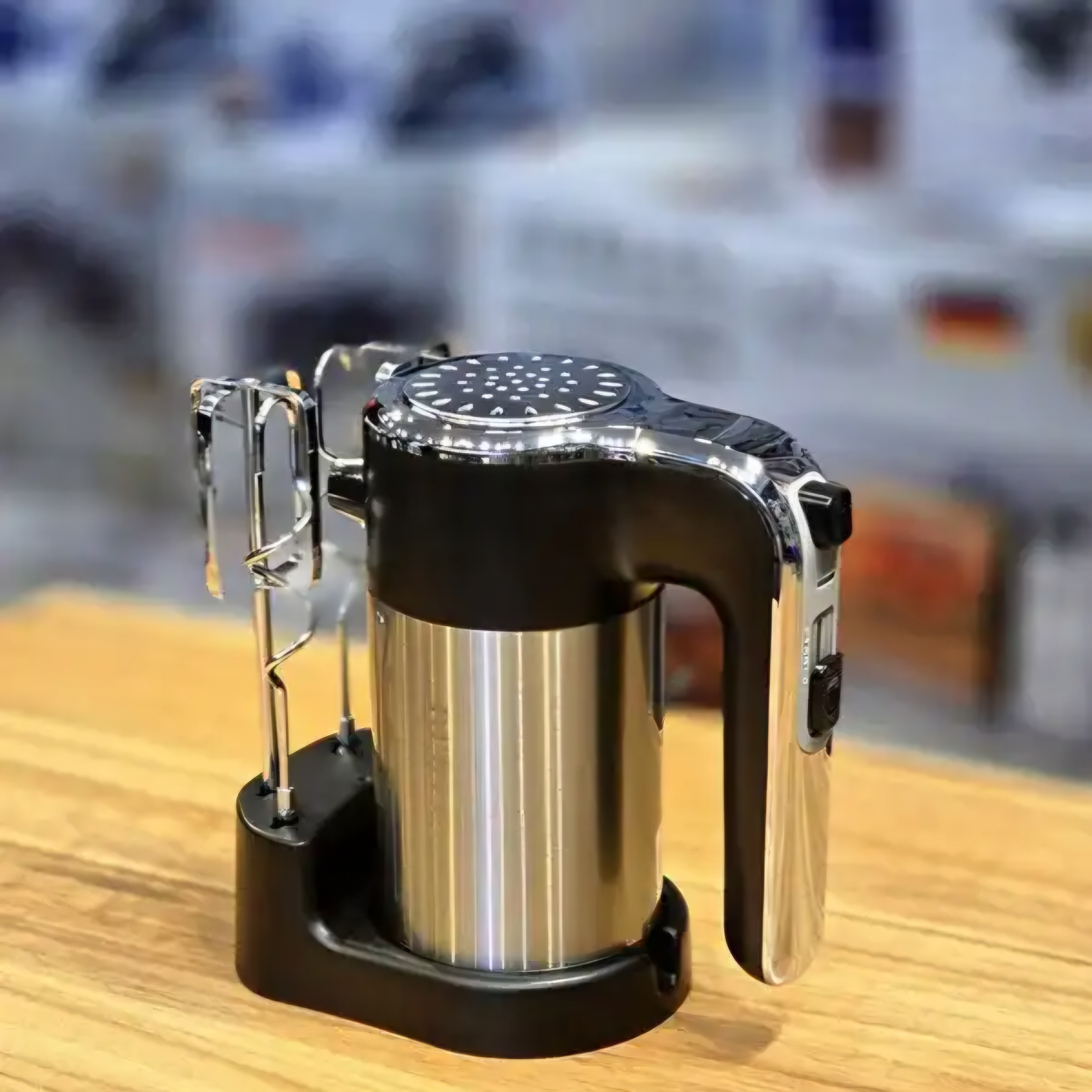همزن بدون کاسه استیل برلین مدل BE-4550 — تصویر ۴