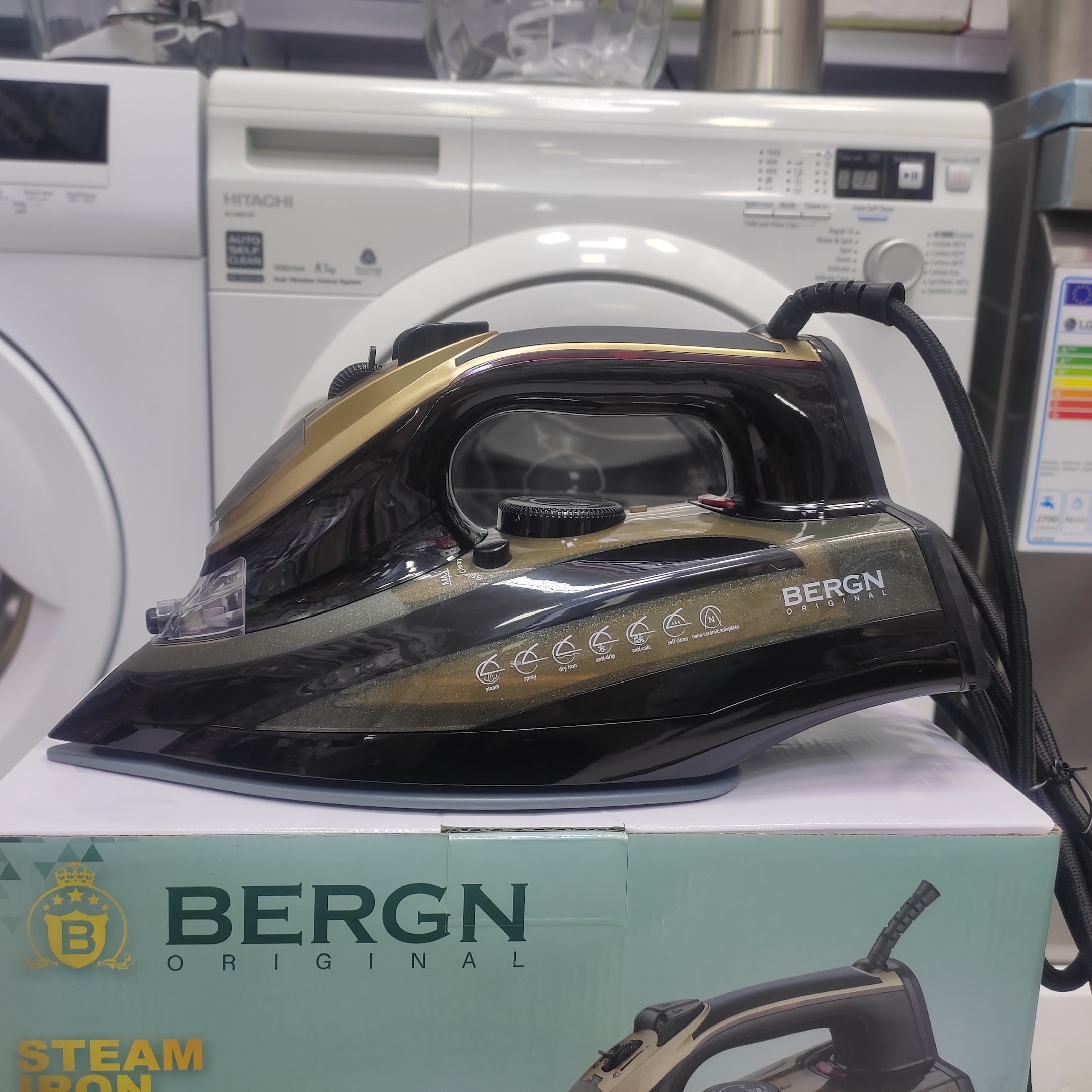 اتو بخار برگن(BERGN) 2600 وات مدل 2025-BS — تصویر ۲