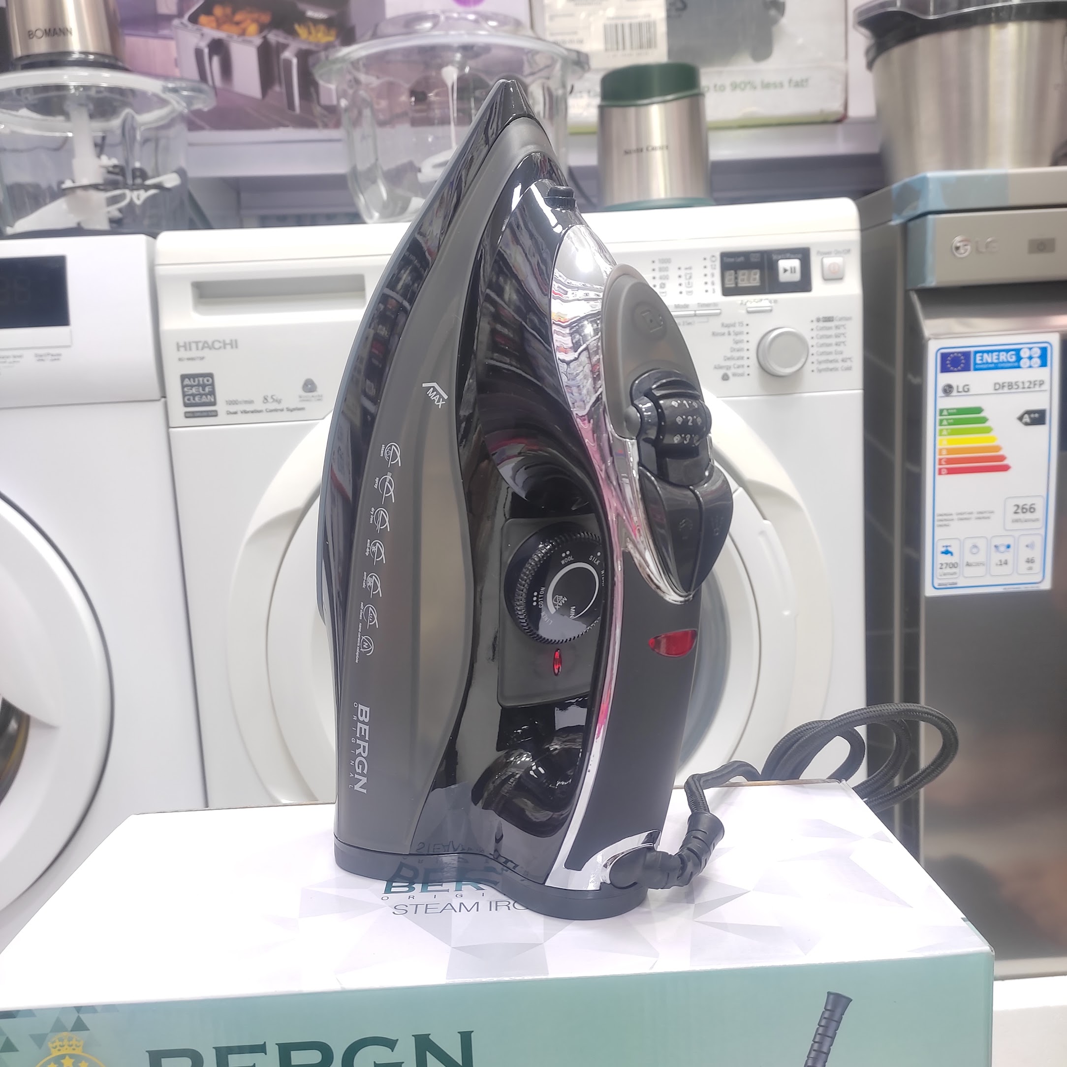 اتو بخار برگن(BERGN) 2600 وات مدل 2024-BS — تصویر ۳