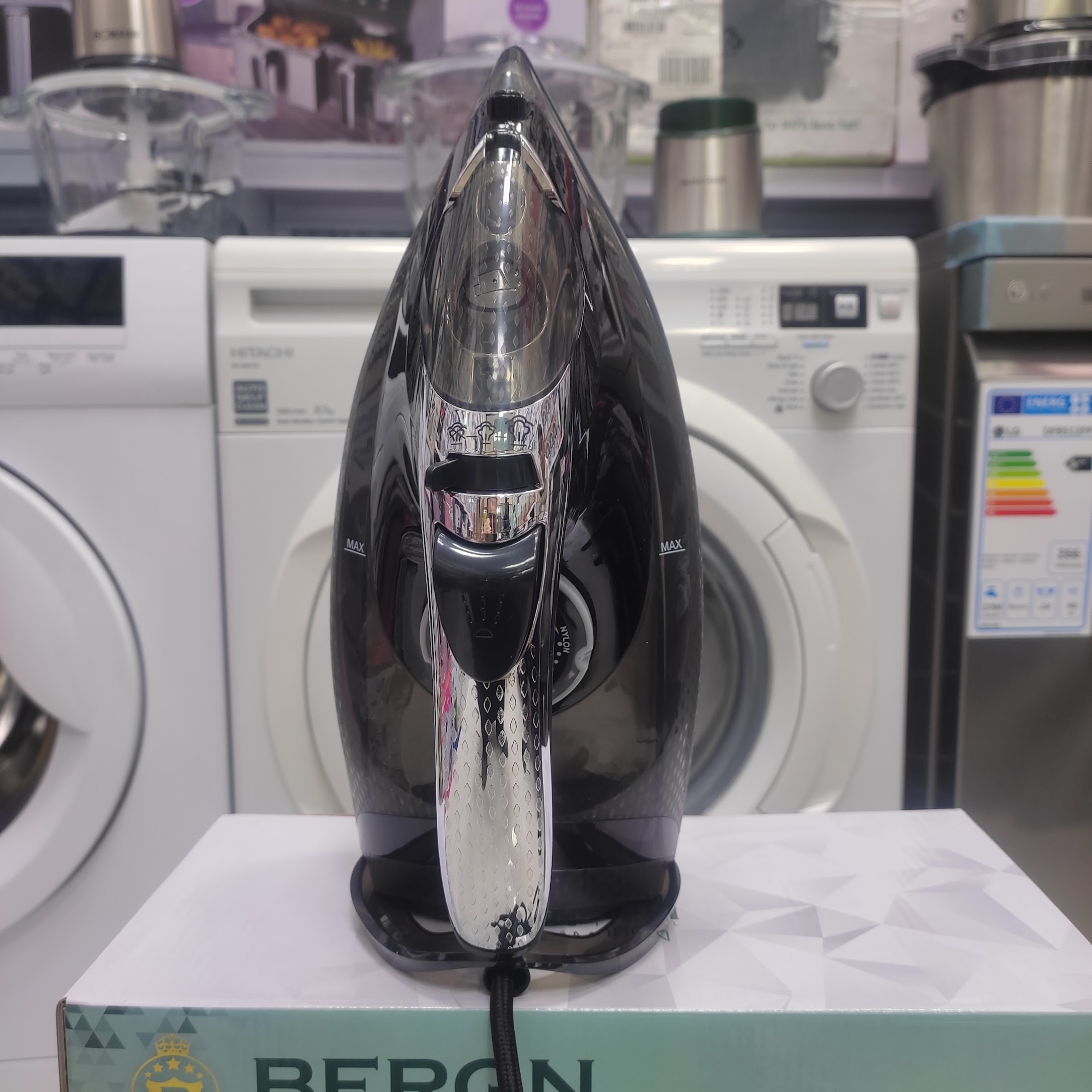 اتو بخار برگن (BERGN) 2600 وات مدل BS-2026 — تصویر ۳