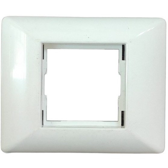 کادر یک خانه ترانکینگ 50*100 دانوب