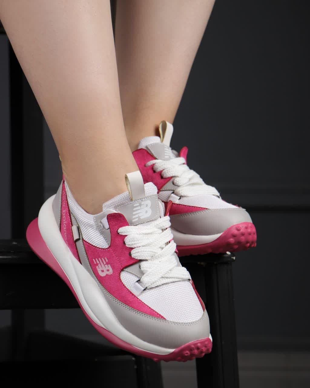 کفش زنانه نیوبالانس new balance — تصویر ۳