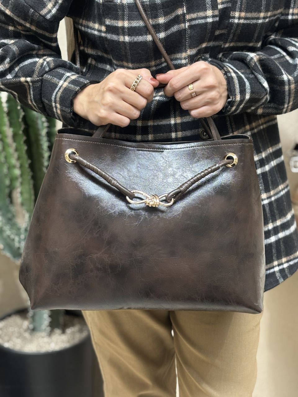 کیف دوشی دستی BOTTEGA VENETA مدل 481 — تصویر ۳