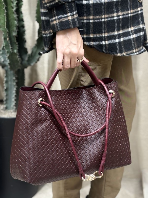 کیف دوشی دستی BOTTEGA VENETA مدل 481 — تصویر ۵