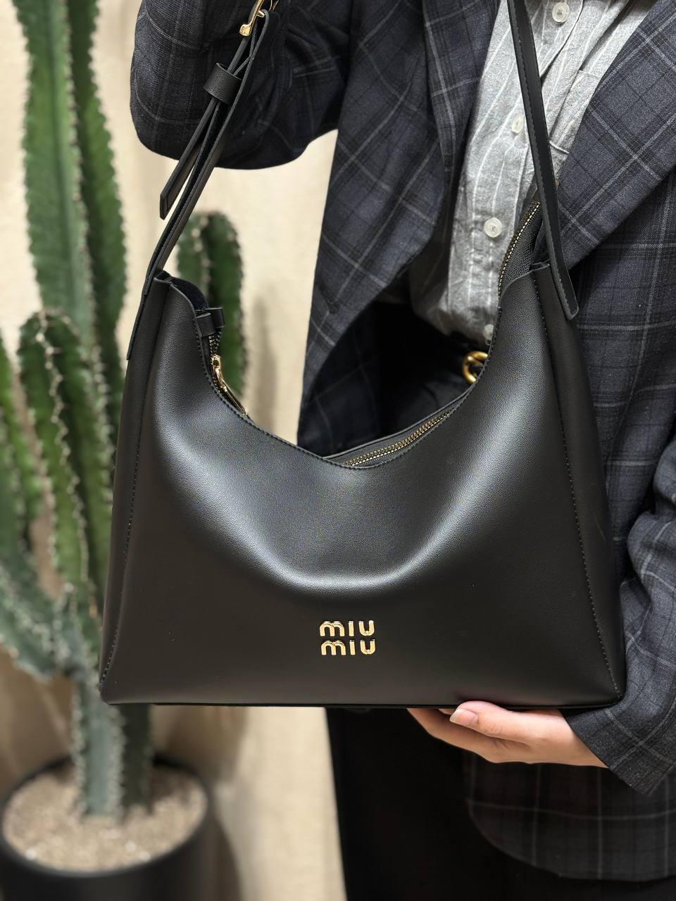 کیف دوشی دستی MIU MIU مدل 481