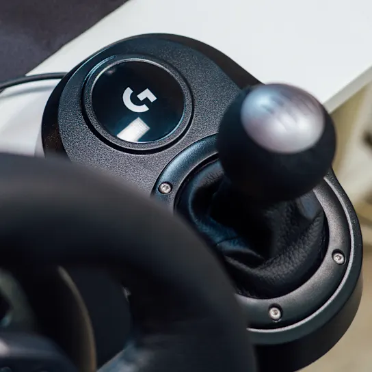 شیفتر دنده Logitech G Driving Force Shifter — تصویر ۴