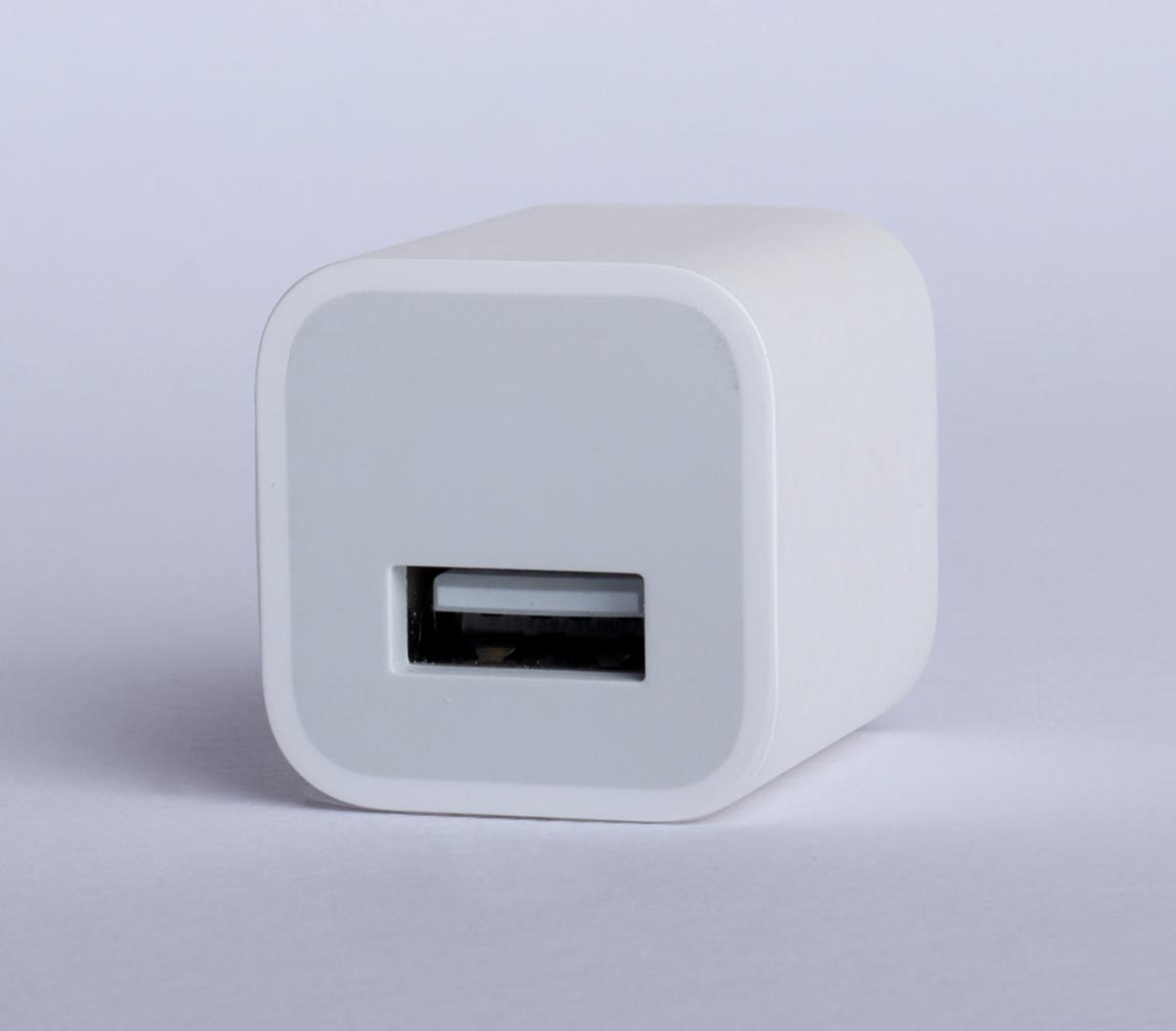 شارژر اورجینال ۵ وات اپل Apple 5W USB Power Adapter — تصویر ۳