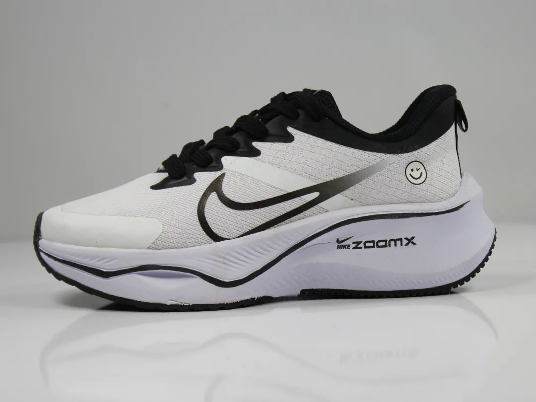 کتونی زنانه نایک زوم ایکس |Nike Zoom X — تصویر ۳