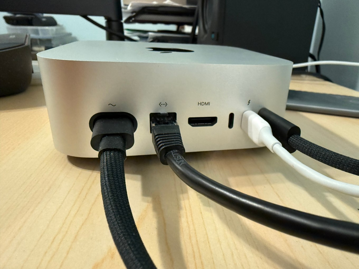 اپل مک مینی ام 4 گرافیک 10 هسته ای رم 16گیگابایت حافظه 512گیگابایت اس اس دی Apple Mac MINI M4 GPU 10CORE Ram 16gb 512gb SSD — تصویر ۴