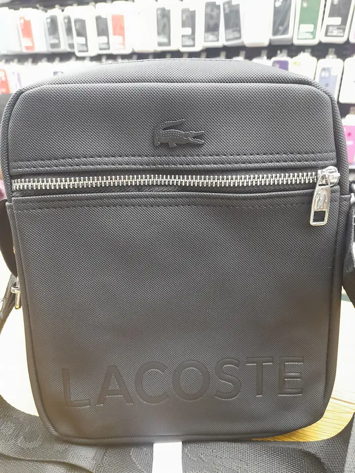 کیف دوشی برزنتی LACOSTE — تصویر ۳