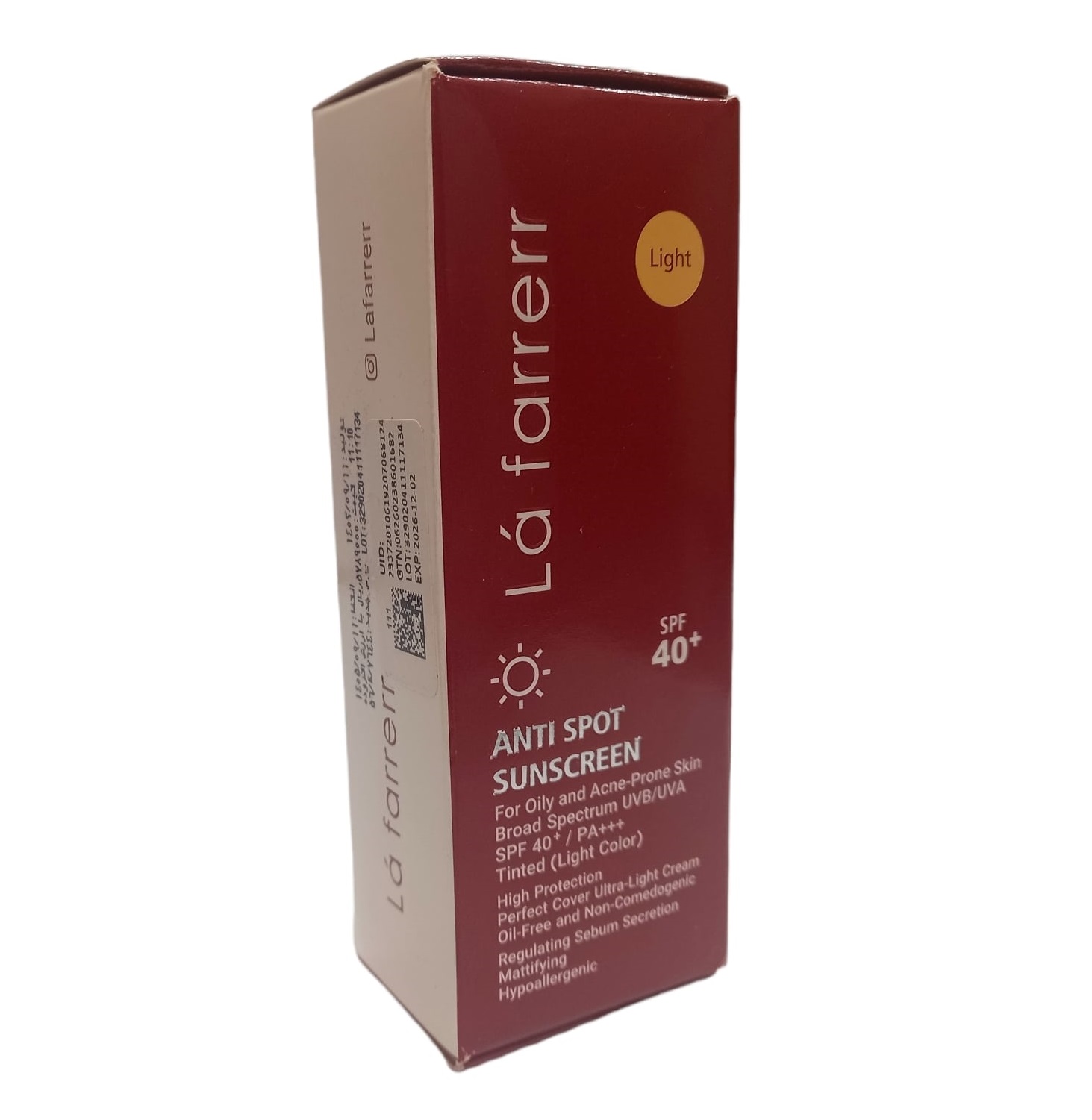 کرم ضد آفتاب و ضد لک رنگی لافارر SPF 40 مناسب پوست چرب — تصویر ۳