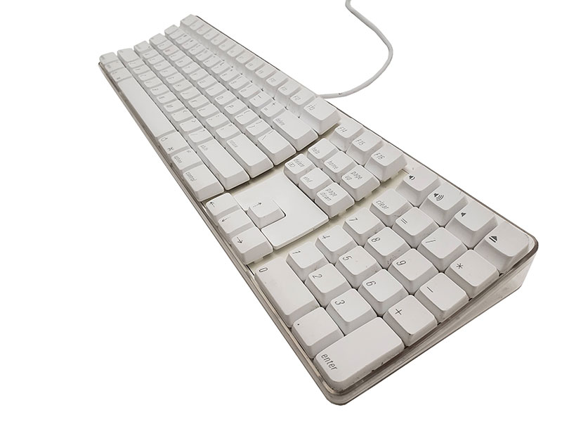 Apple Wired Keyboard A1048 (FAT) — تصویر ۴