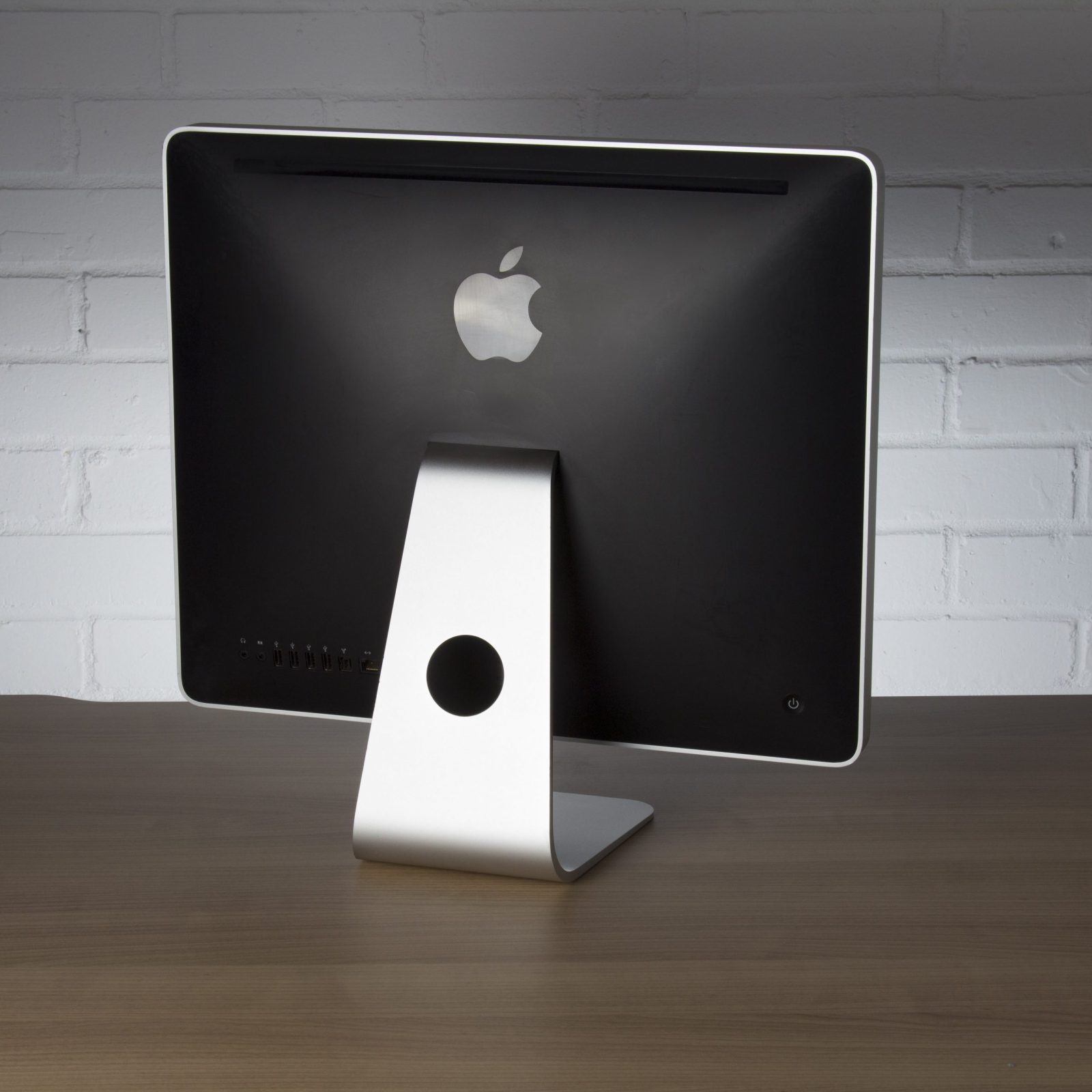 Apple iMac A1224 20 inch | Core2Duo-RAM 4GB-HDD 250GB — تصویر ۵