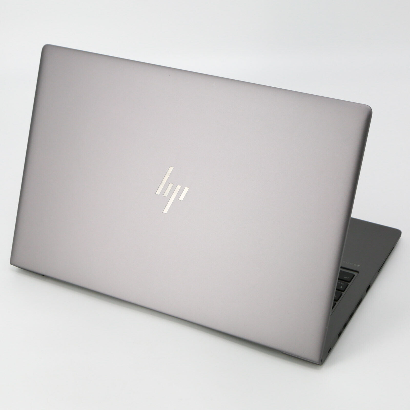 استوک Hp zbook 15u g5 core i7 8th /16 /512 2gb — تصویر ۴