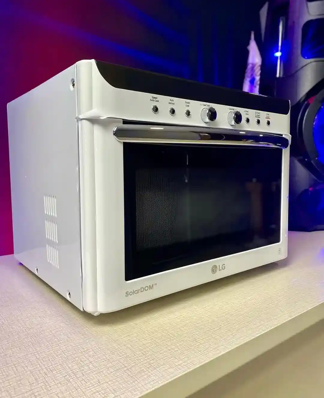 مایکروویو سولاردوم ال جی مدل MS93WCR — تصویر ۴
