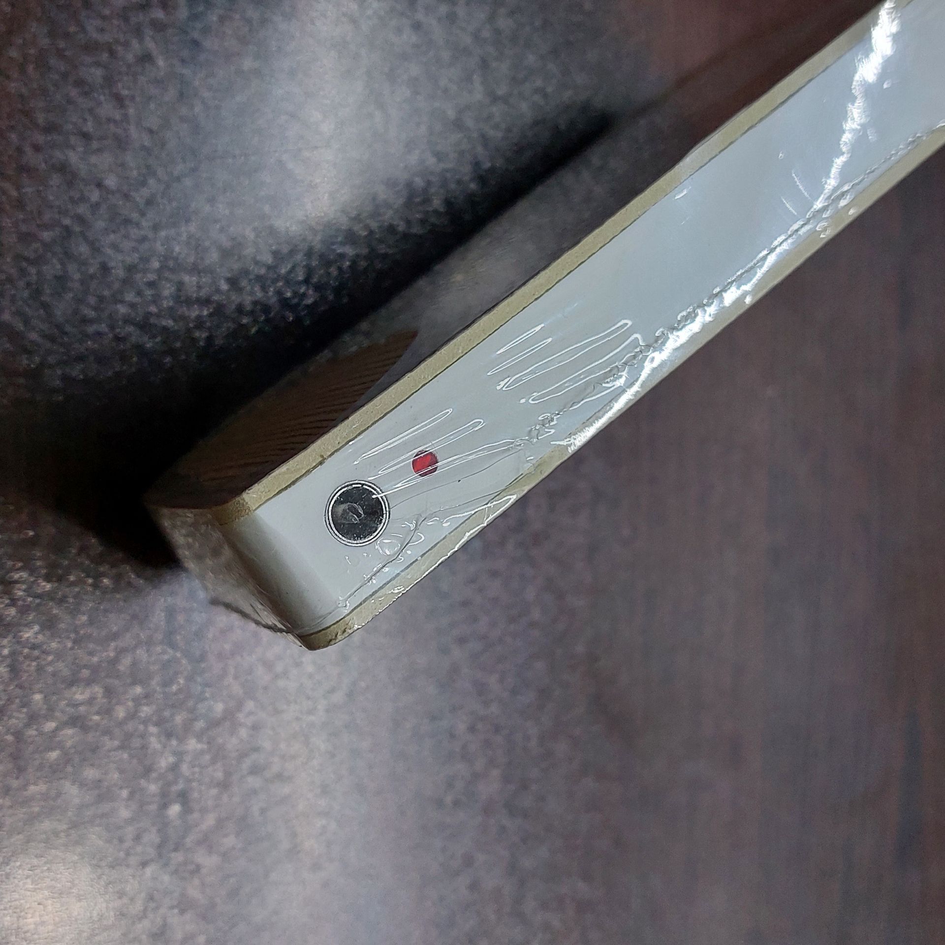 پاوربانک کارتخوان PBM1 ( مخصوص 9 ولت ) — تصویر ۴
