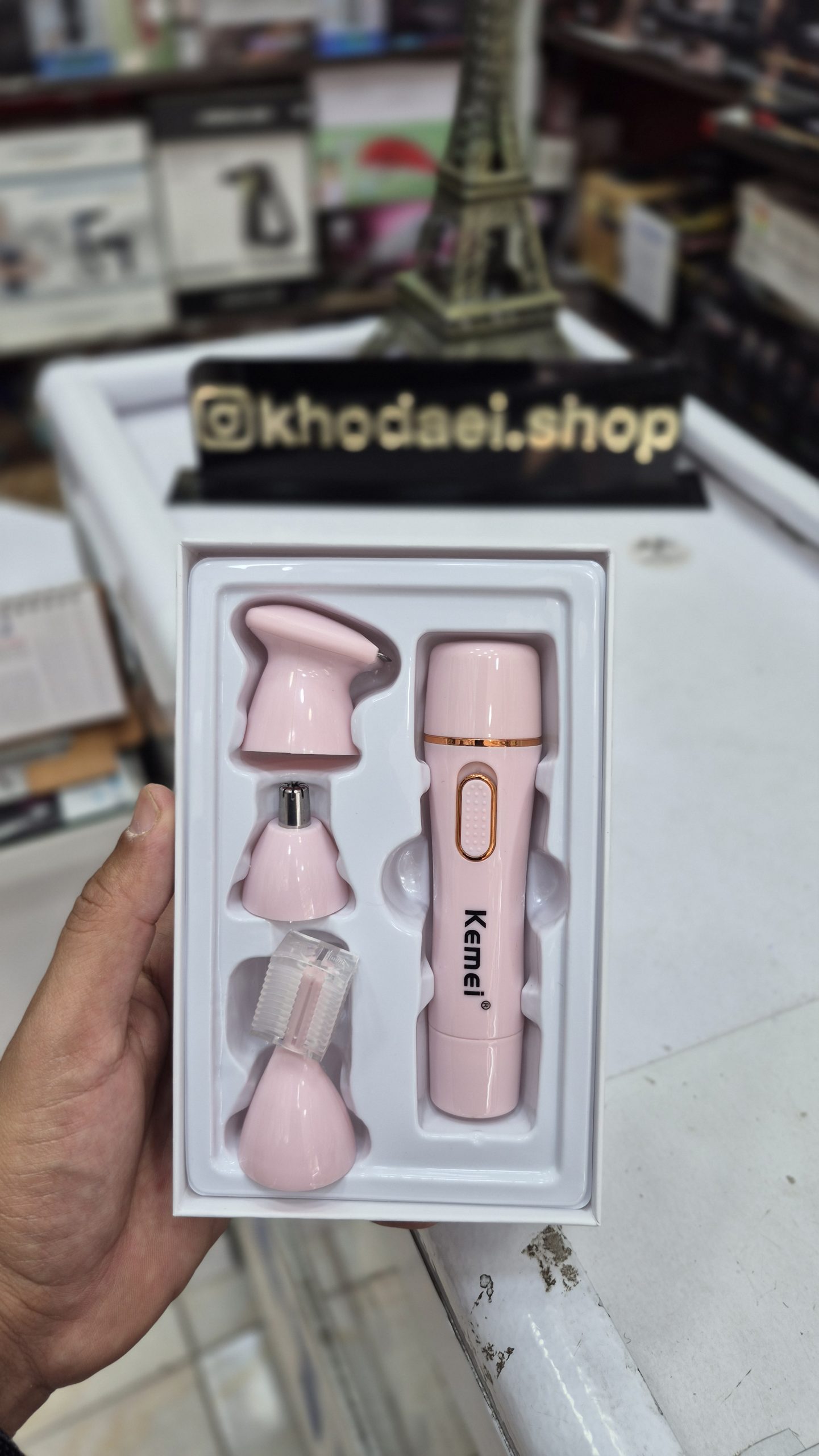 موزن گوش و بینی و خط زن کیمی مدل Km2715 — تصویر ۶