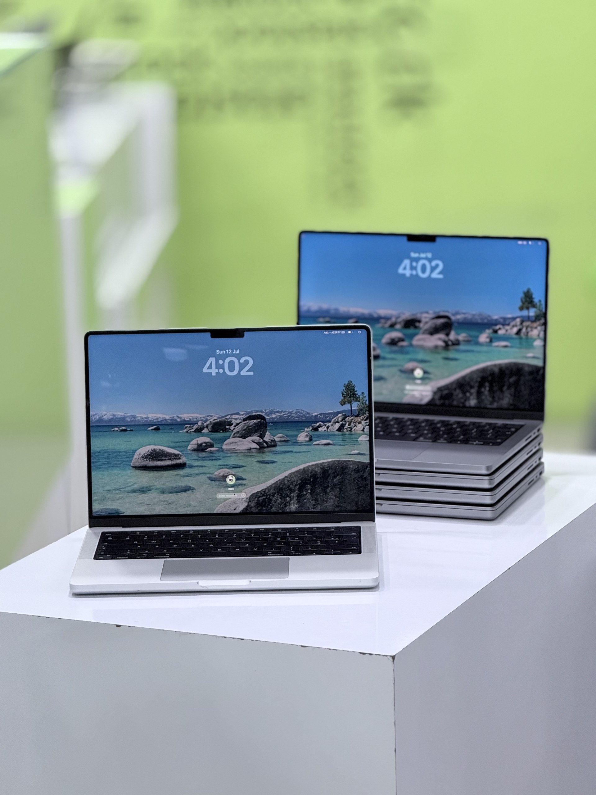 مک بوک پرو Apple MacBook Pro 2021 | M1 Pro | رم 16GB | SSD 500GB | 14 اینچ
