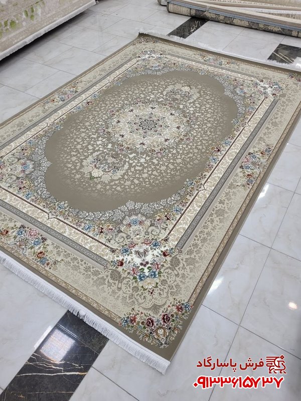 فرش وینتیج نسکافه ای طرح سرو 700 شانه گل برجسته