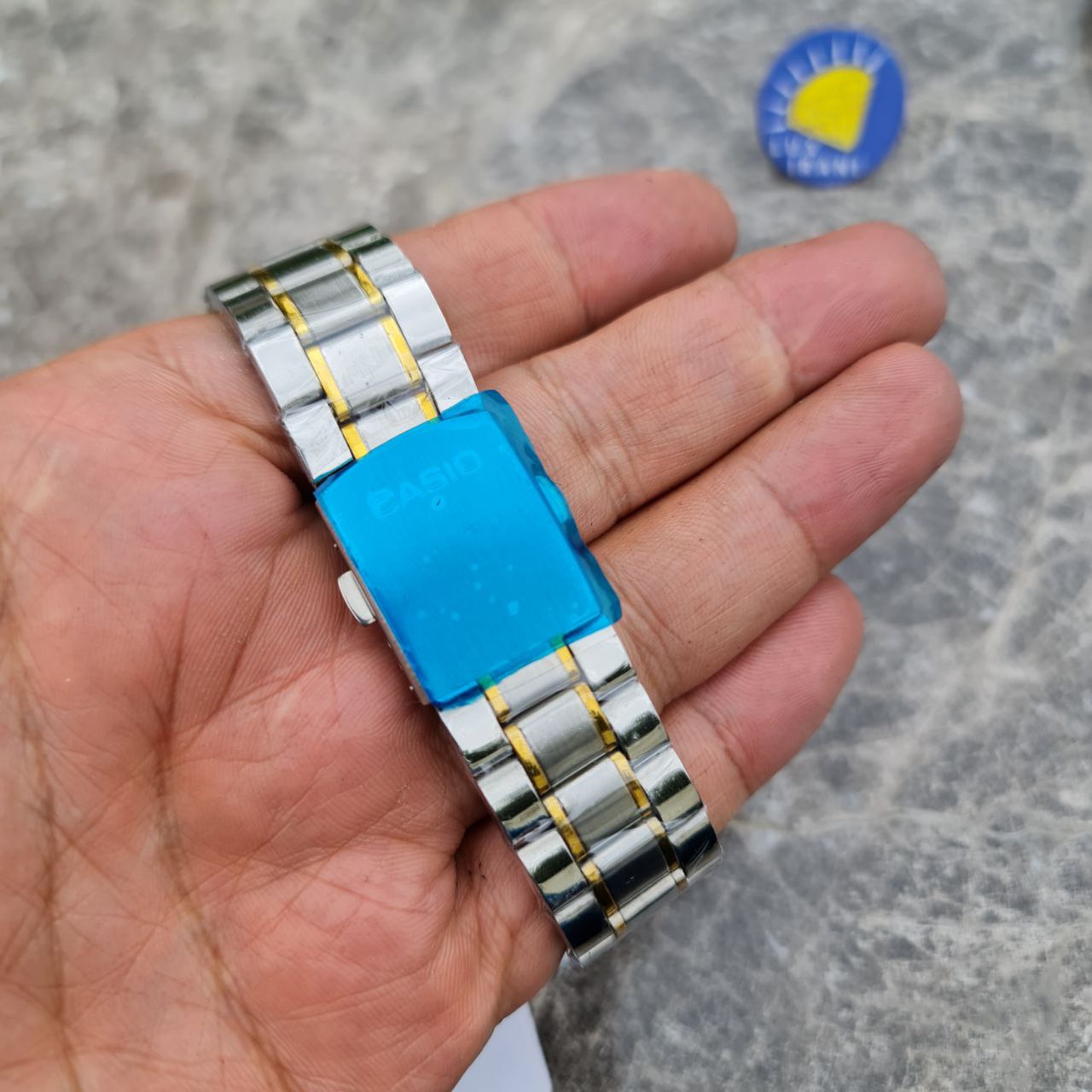 ساعت مردانه کاسیو کد 5603 نقره ای طلایی صفحه مشکی — تصویر ۷