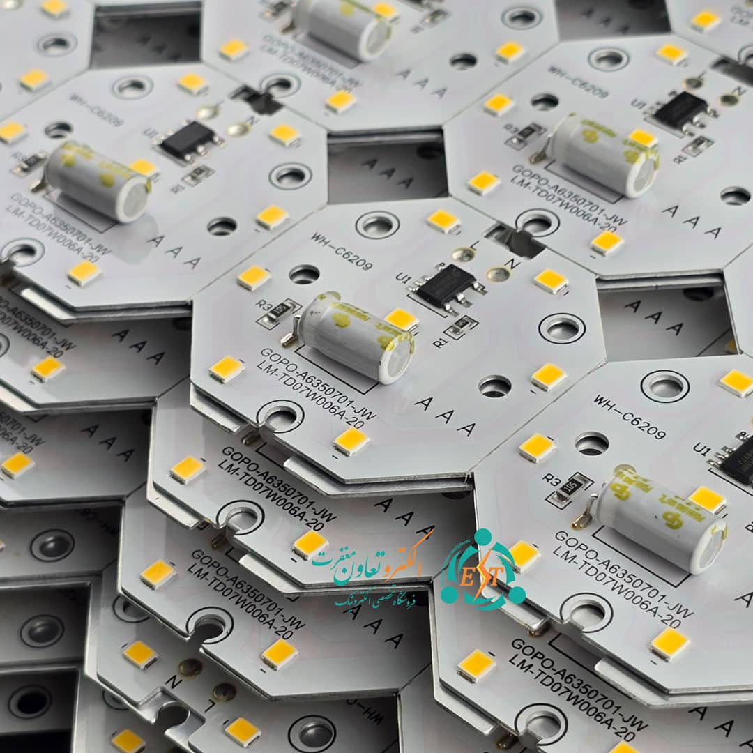 چیپ ال ای دی 7 وات 220 ولت پنلی رنگ نچرال خازندار