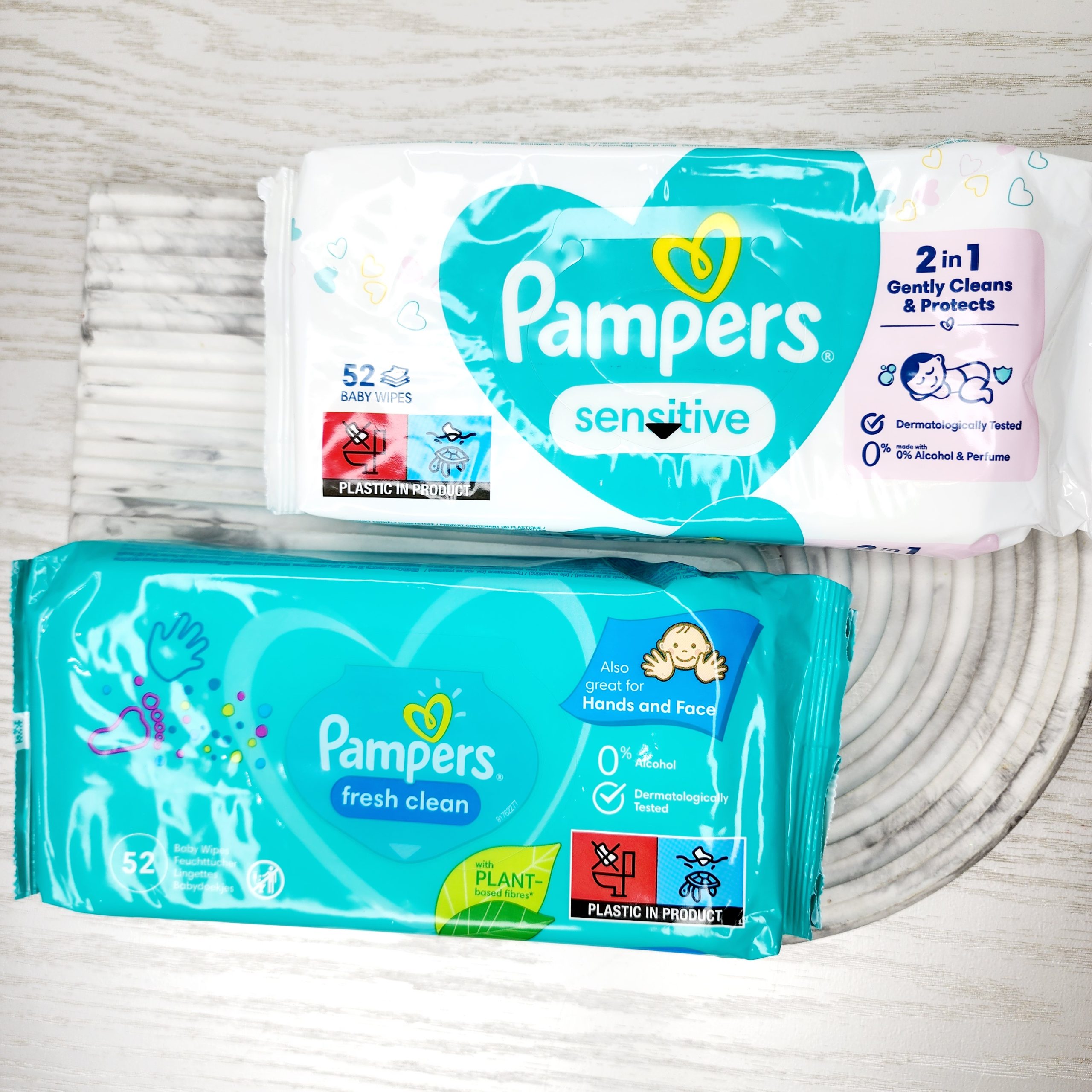 دستمال مرطوب پمپرز Pampers مدل Fresh Clean بسته 52 عددی — تصویر ۳