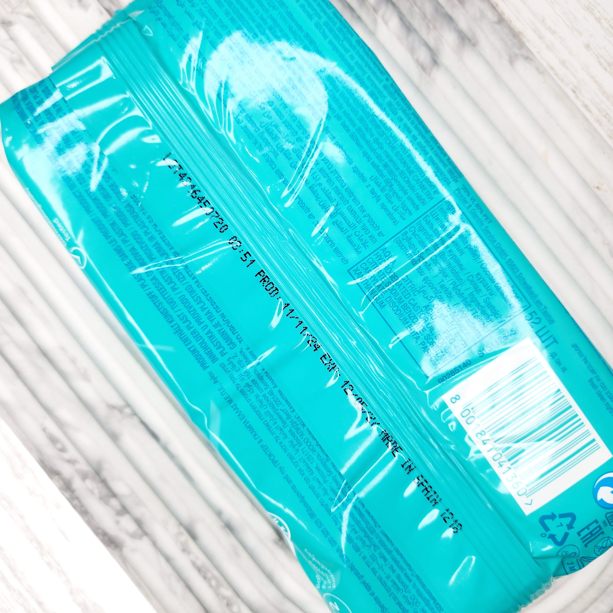 دستمال مرطوب پمپرز Pampers مدل Fresh Clean بسته 52 عددی — تصویر ۴