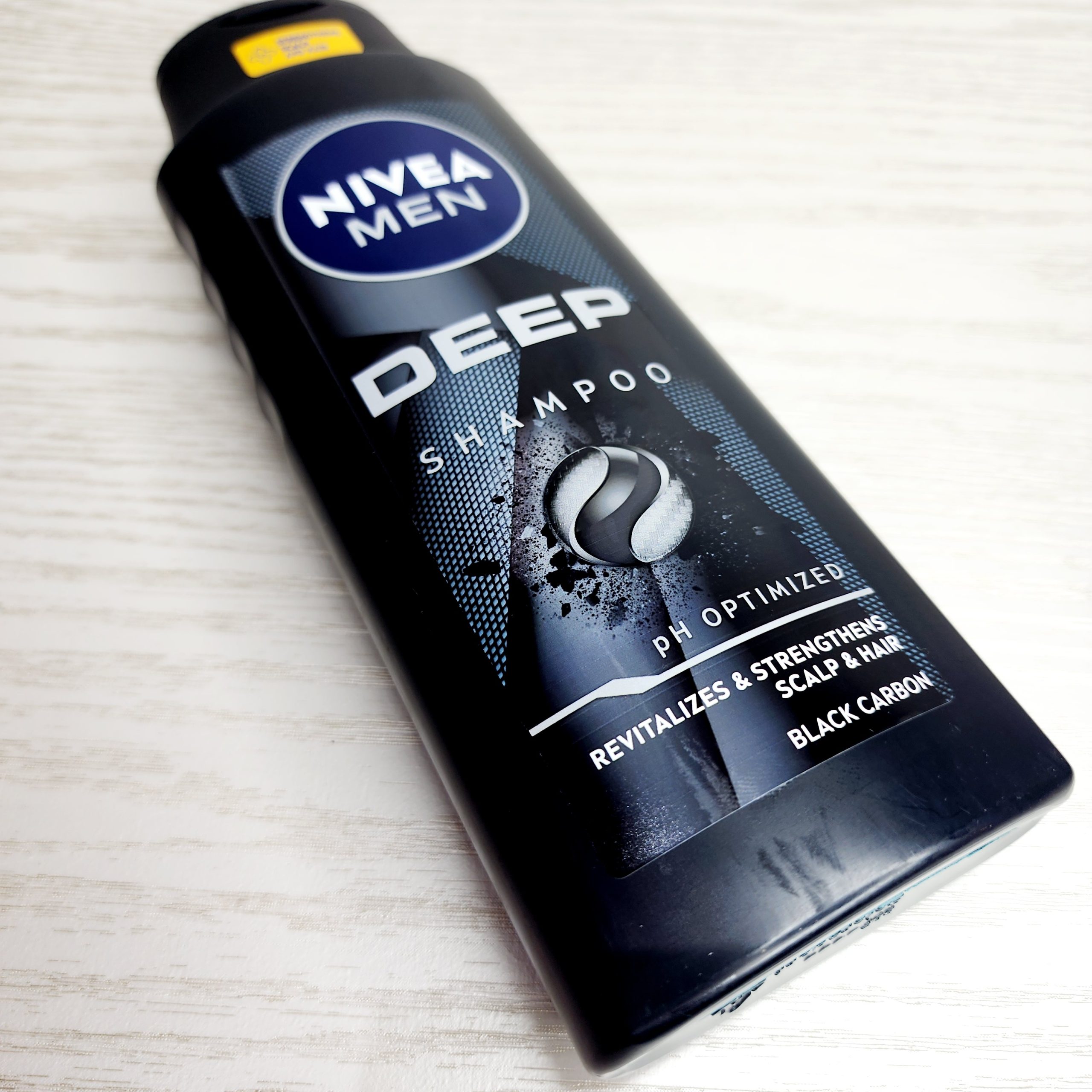 شامپو سر مردانه نیوآ مدل دیپ با زغال فعال — تصویر ۴