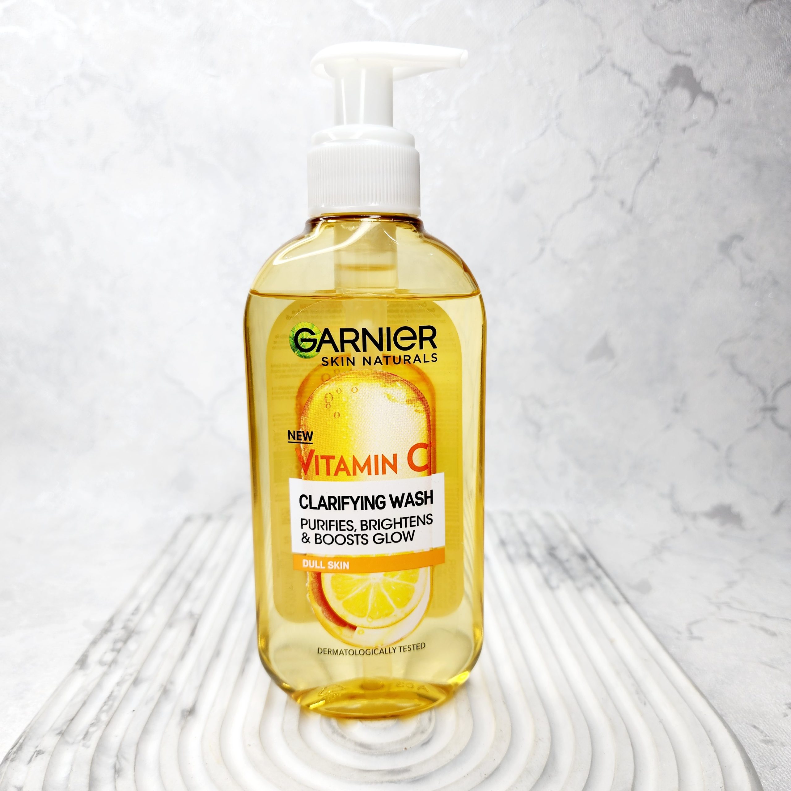 ژل شستشوی ویتامین c گارنیر Garnier Vitamin C