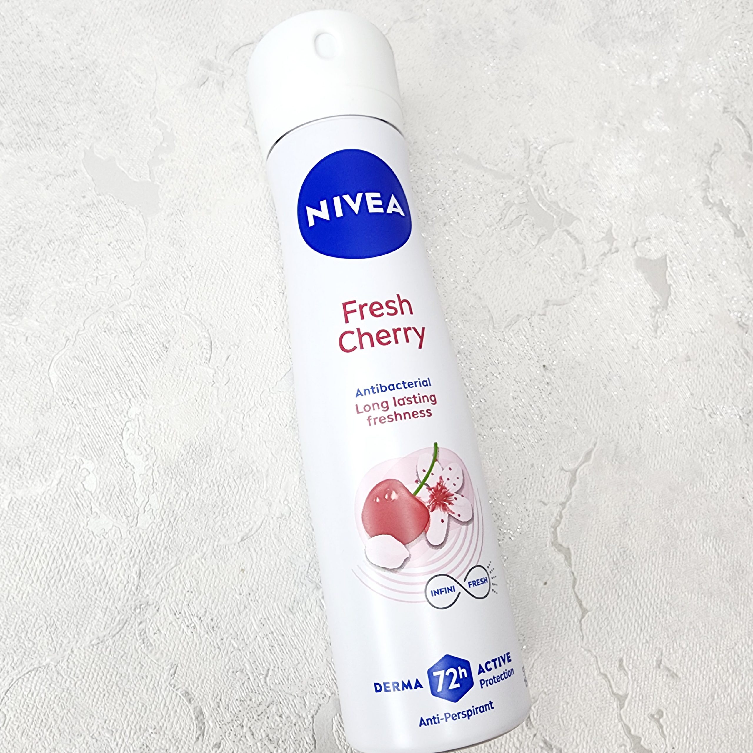 اسپری ضد تعریق نیوآ NIVEA مدل Fresh cherry — تصویر ۳