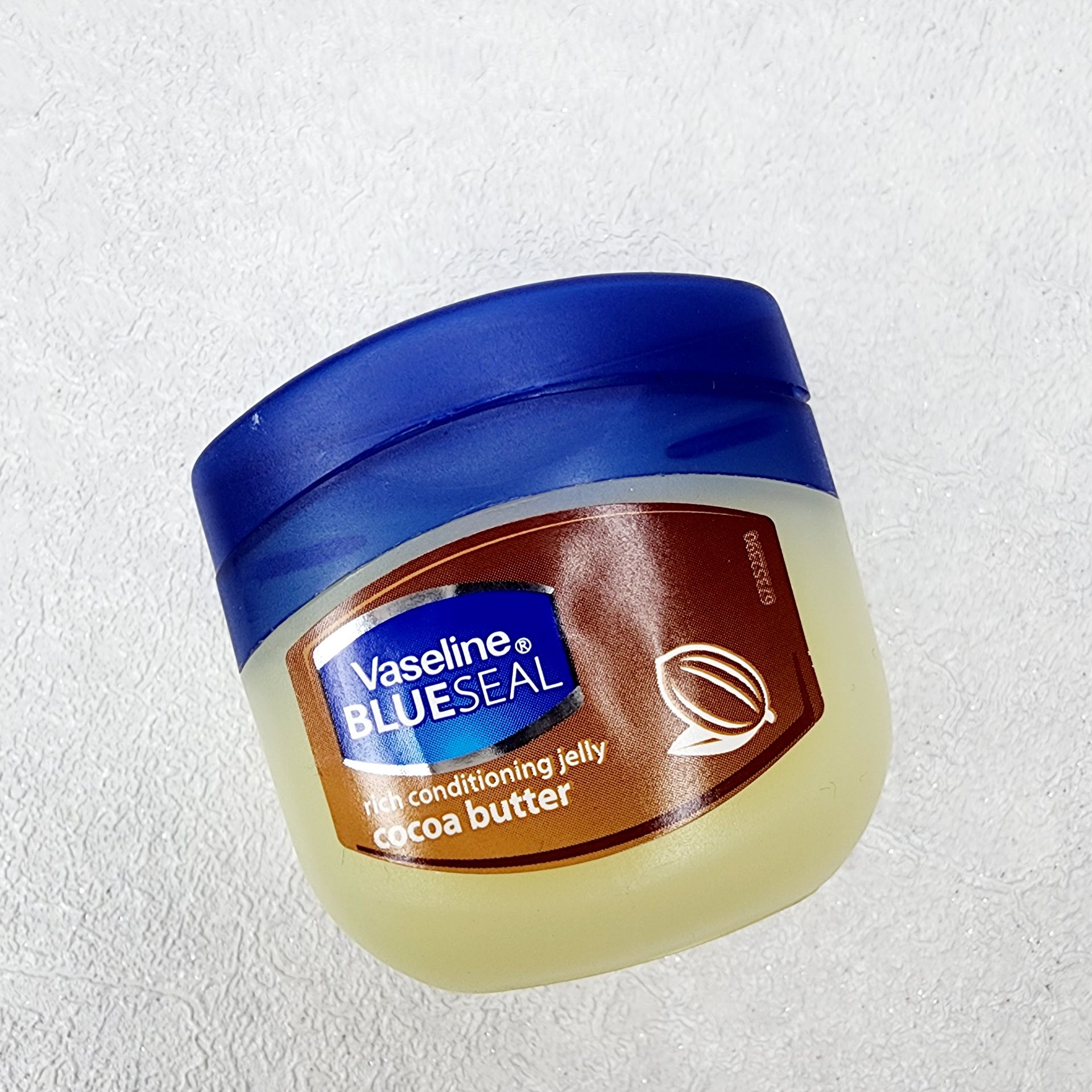 وازلین مرطوب کننده بدن Vaseline مدل cocoa butter حجم 50 میل — تصویر ۳