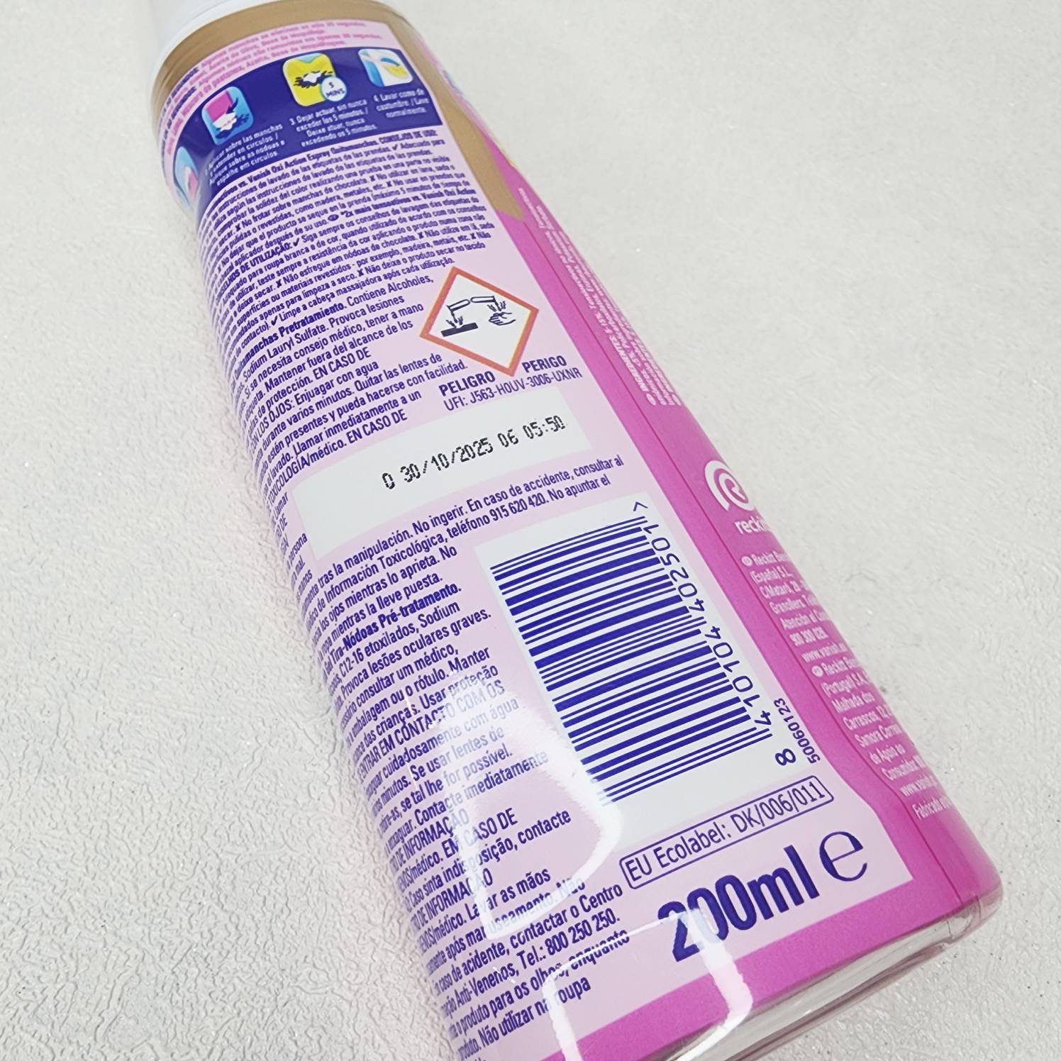 ژل لکه بر اپلیکاتوردار ونیش Vanish لباس های رنگی و سفید حجم 200 میل — تصویر ۴