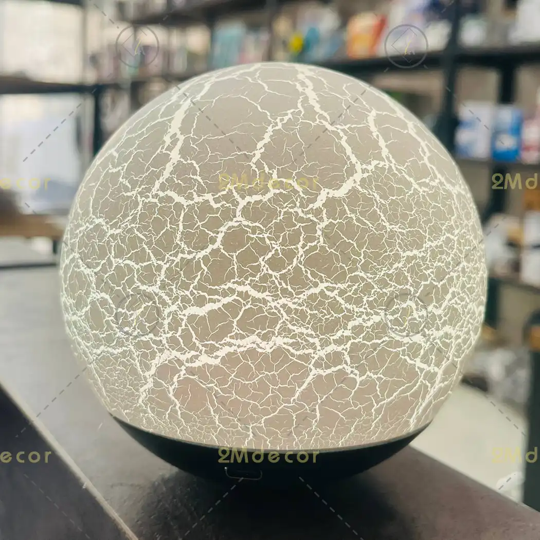 چراغ اسپیکر دار طرح ماه — تصویر ۲