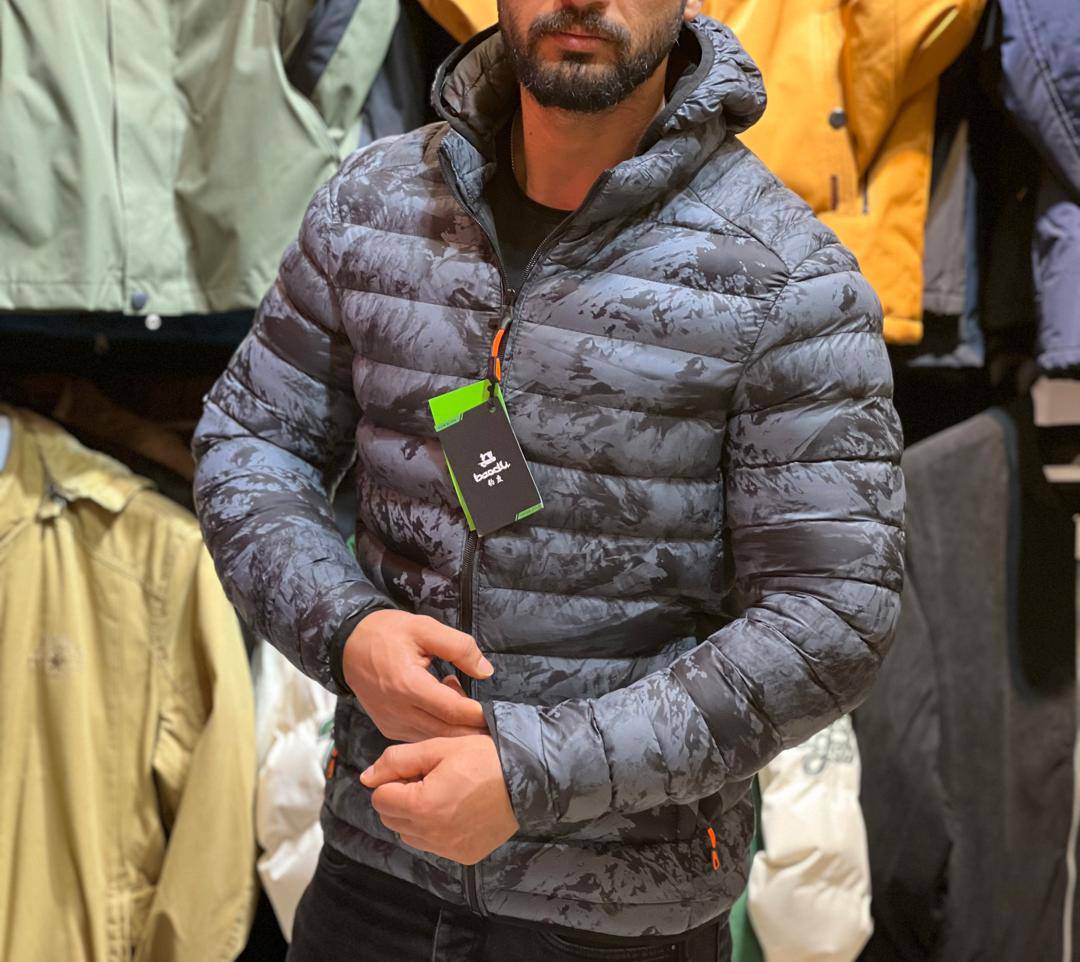 کاپشن چریکی قواره دار کد 012 — تصویر ۳
