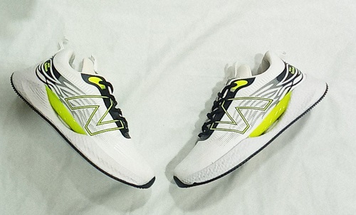 کتونی نیوبالانس پمپی زیره تونلی new balance — تصویر ۳