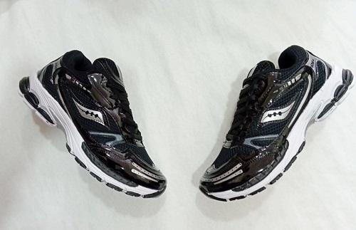 کتونی ساکونی مردانه مشکی- Saucony — تصویر ۳