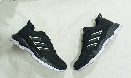 کتونی ادیداس رنگ مشکی تزریق مردانه و میانه adidas — تصویر ۳