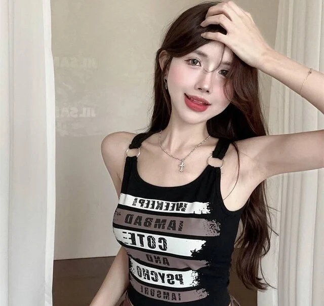 نیم تنه زنانه نخی اسپورت — تصویر ۶