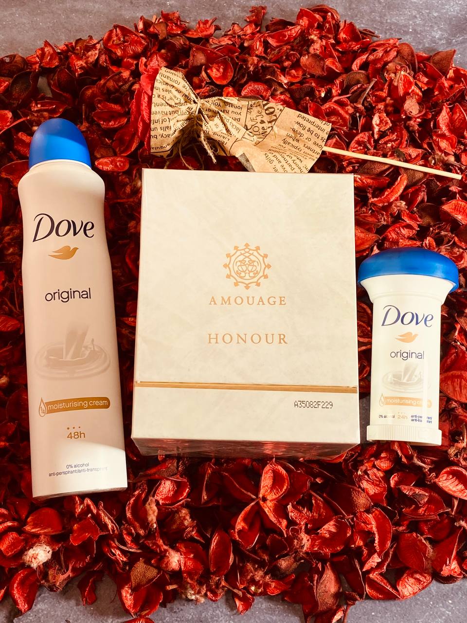 پک کادویی عطر آمواج هانر زنانه + اسپری و مام داو -کد2