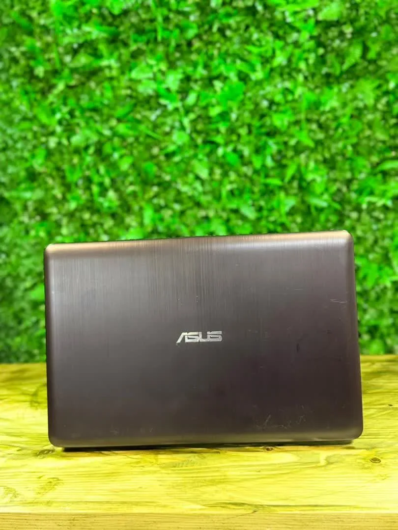 لپ تاپ 8نسلAsus FL 5700u – i7 — تصویر ۴