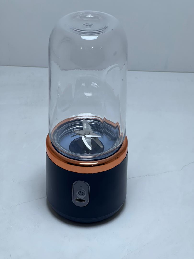 مخلوط‌کن قابل حمل Small Portable Juicer — تصویر ۶