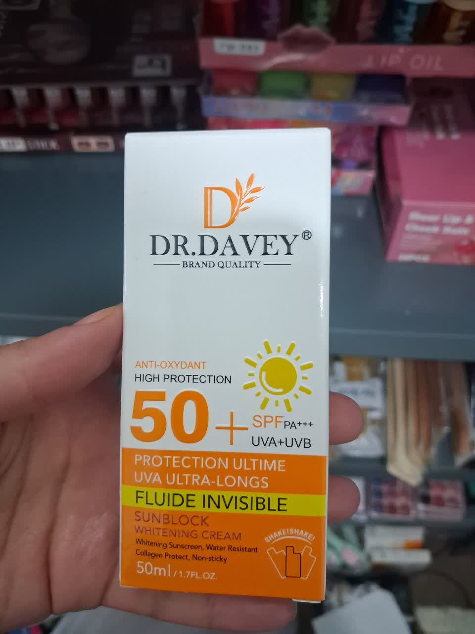 کرم ضدآفتاب بی رنگ SPF50 دکتر دیوی Dr,DAVEY — تصویر ۲