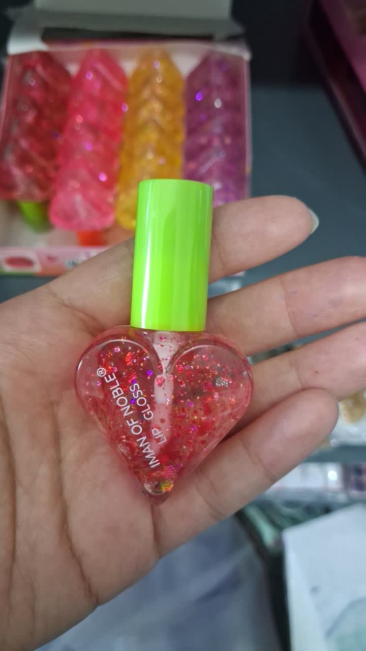 برق لب طرح قلب — تصویر ۲
