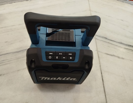 اسپیکر بلوتوث ماکیتا مدلDMR200 (استوک ) — تصویر ۲