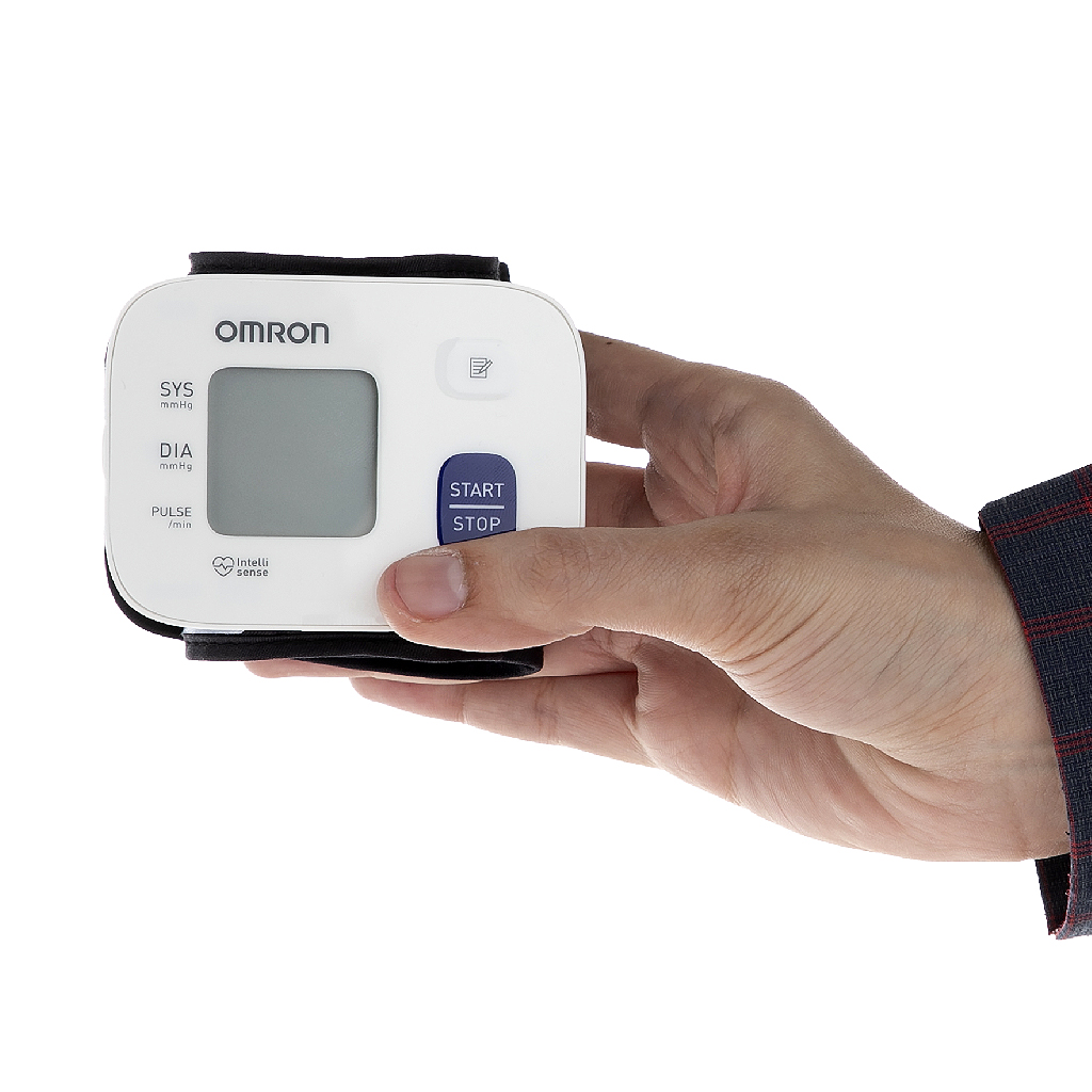 فشار سنج مچی امرون مدل Omron RS1 — تصویر ۴
