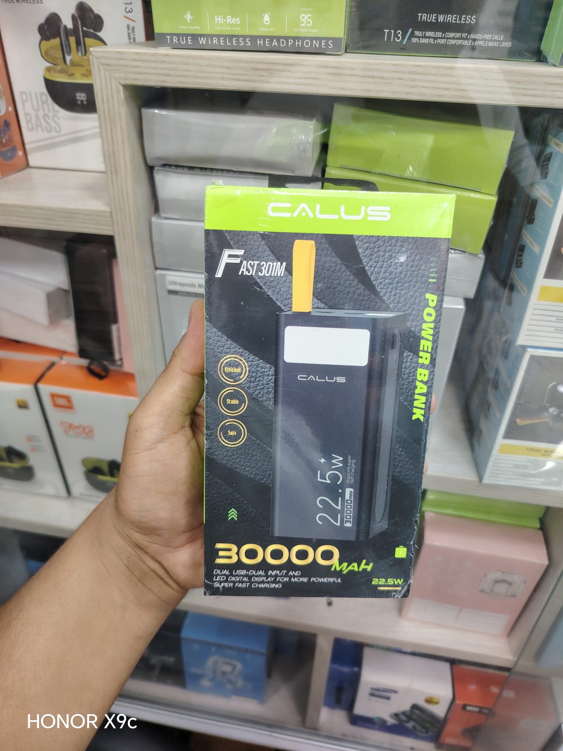 پاوربانک کالوس مدل FAST301M ظرفیت ۳۰ هزار میلی‌آمپر