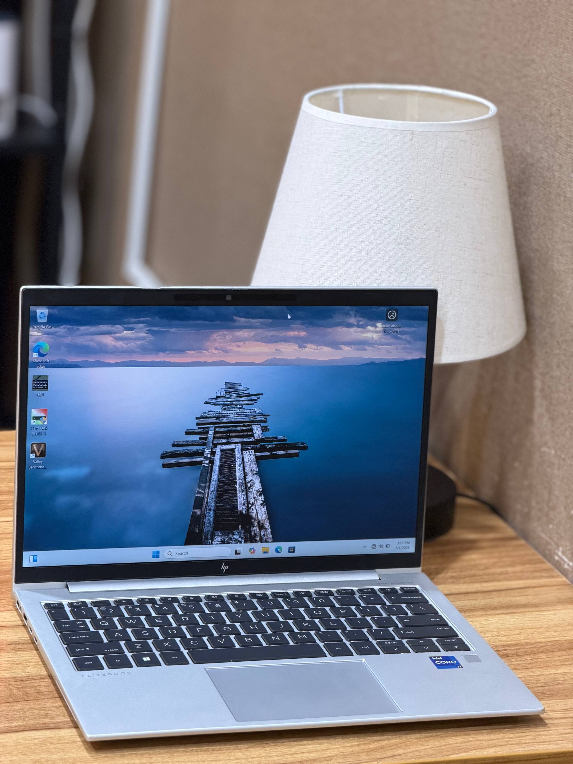 لپ تاپ HP Elitebook 830 G11 ultra 5 135U | 16GB | 1TB SSD | Intel vs NPU | 13 inch FHD