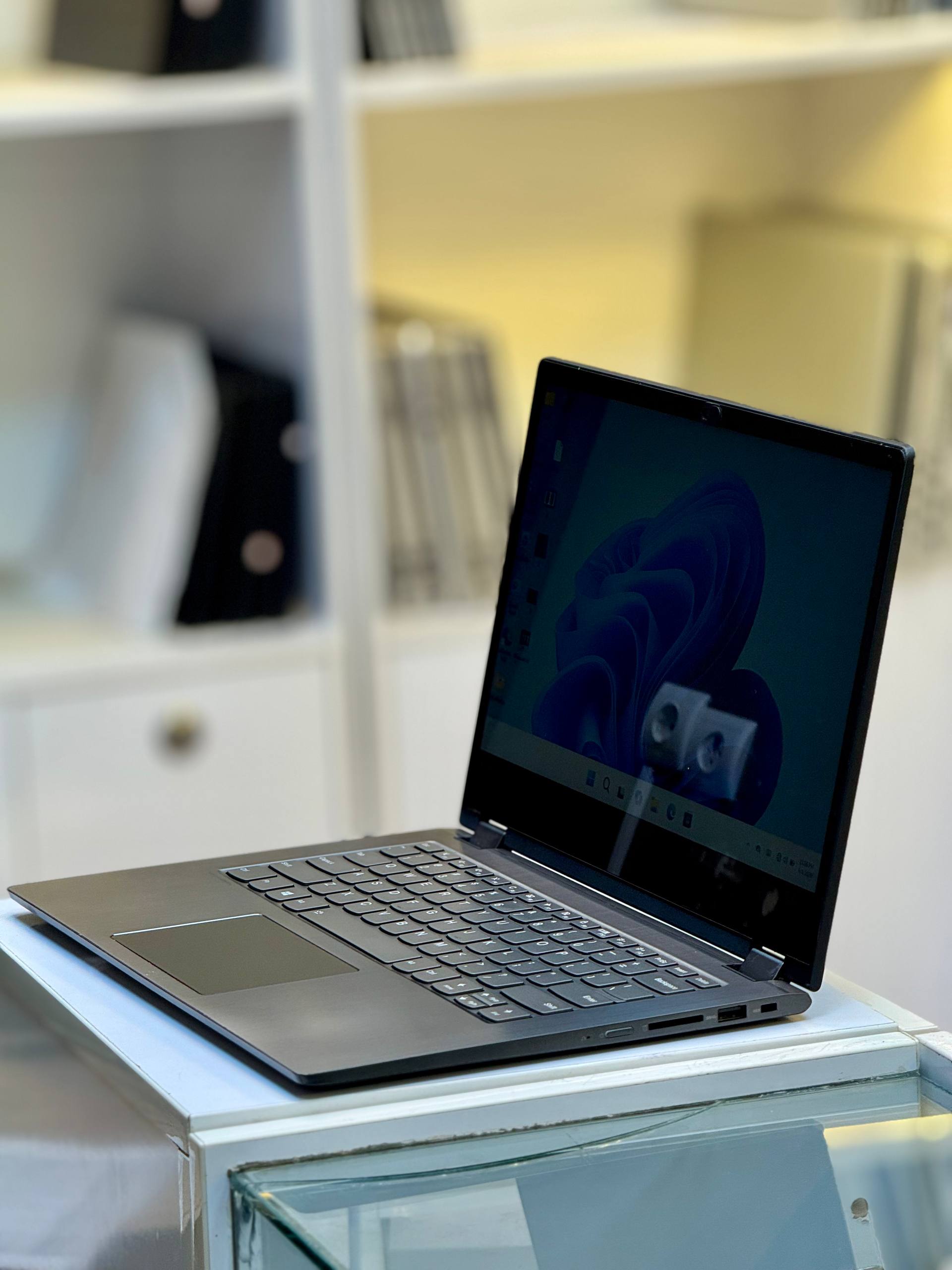 لپ تاپ Lenovo Ideapad Flex 6 Pentium 4415U | 4GB | 256GB SSD | Intel HD | 14 inch FHD X360 Touch — تصویر ۸